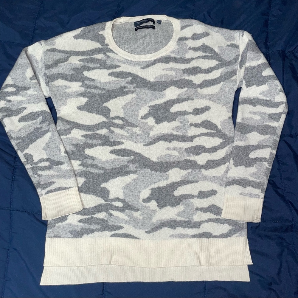 Cashmere Wool Camo Jacquard Long Sleeve Crew